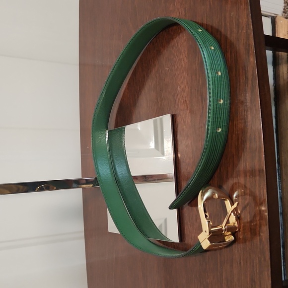 Louis Vuitton Green Epi Leather Belt - Picture 6 of 7